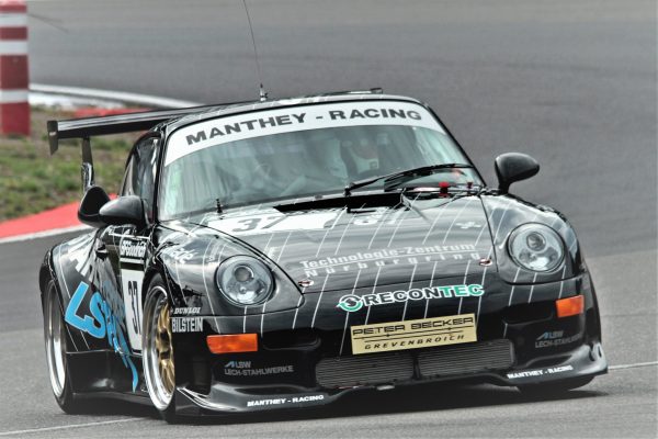 1999-24-Stunden-Rennen-Nuerburgring-Wlazik-Schirrmeister-Gindorf-Gallade-Manthey-Porsche-911-Carrera-Cup-MR-03