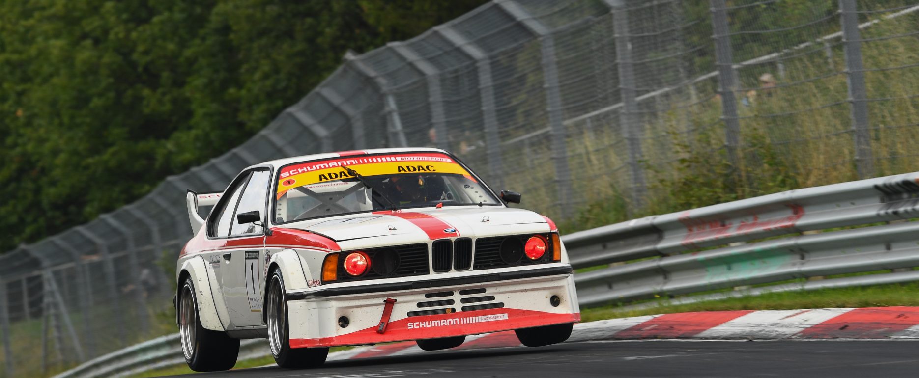 Zweiter Platz für die Titelverteidiger: Schumann-BMW 635 CSi Coupé beim ADAC-1000-Kilometer-Rennen Nürburgring knapp am Sieg vorbei